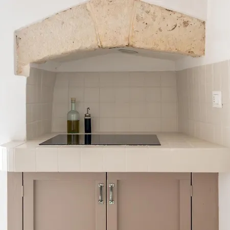 Maja Centro - Остуни